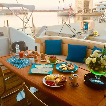 Båthotell Boat & Breakfast Sanremo