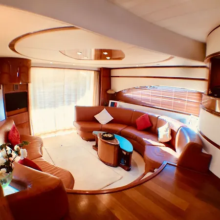 Boat & Breakfast Botel San Remo